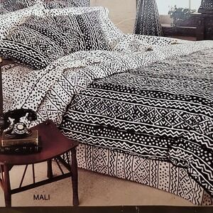 Gatherings Vintage 80s Tribal‎ King Bed Skirt MALI NEW Black Cream USA